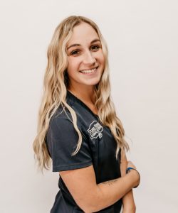 Alyssa Halle
